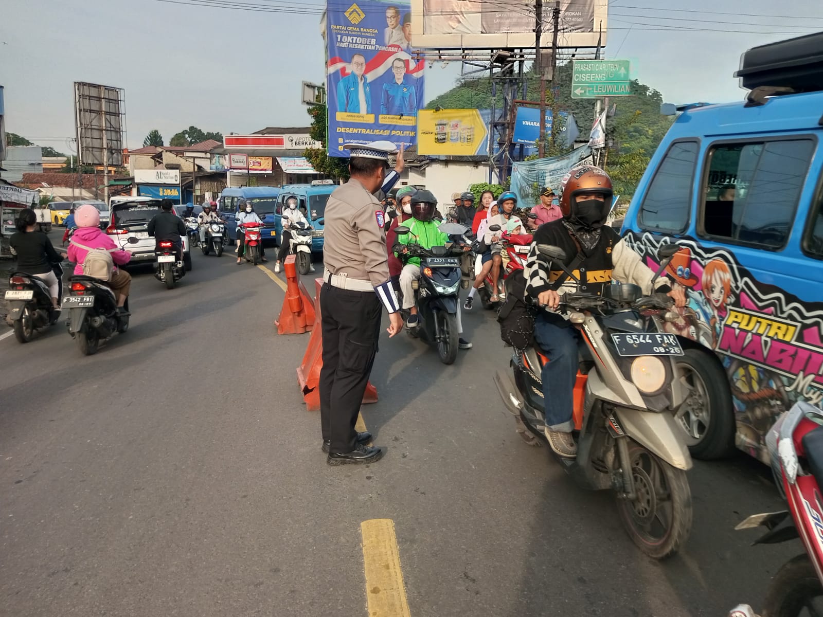 3e7db735-4e23-41d7-8b4f-0e6350536206