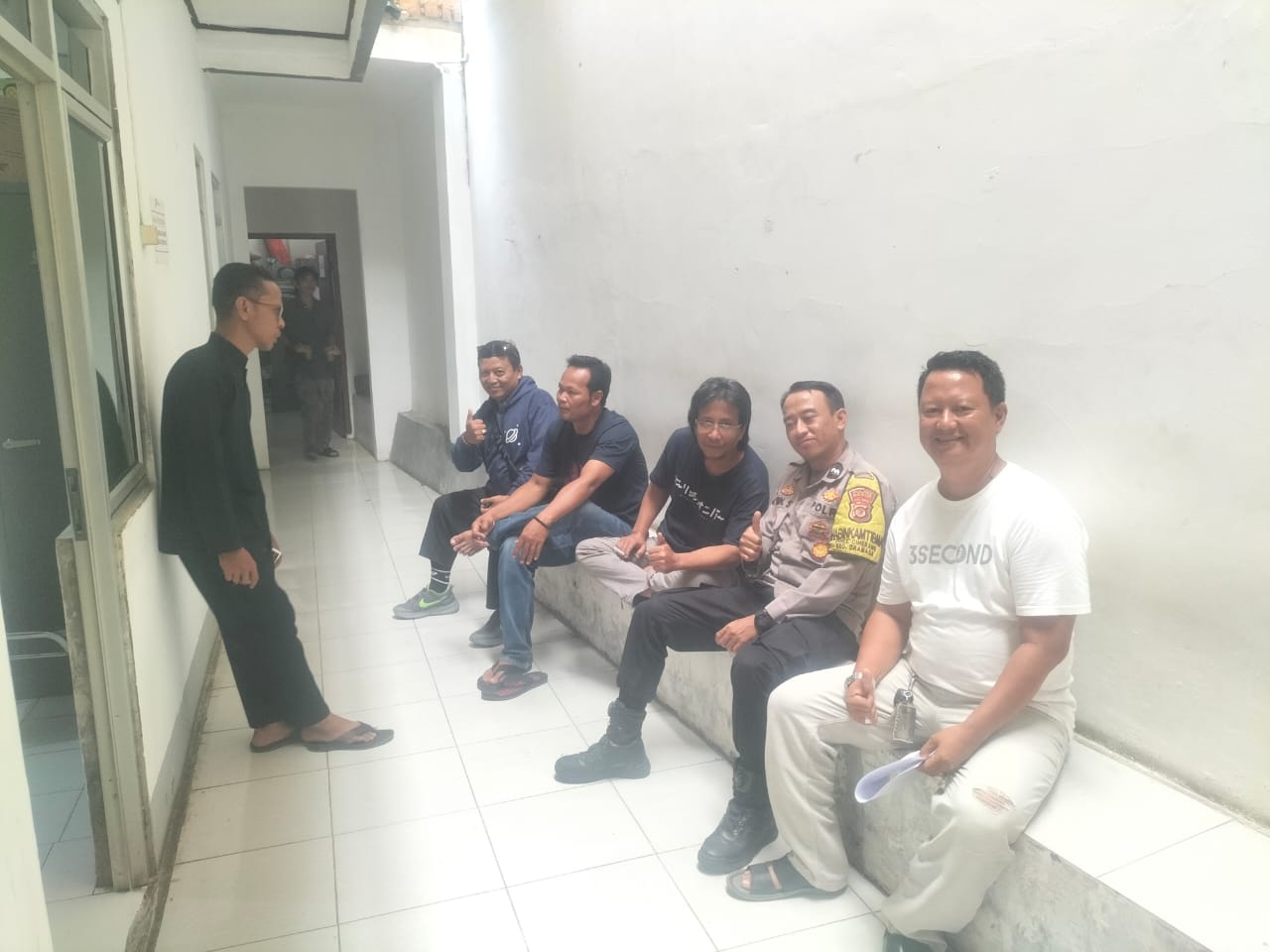 0ef9f268-6cae-40d6-a75c-03d59b27133f