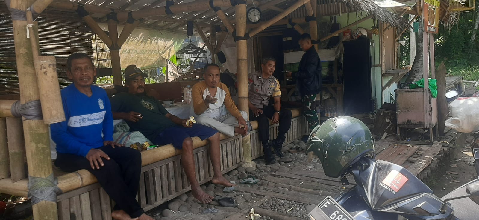 7903fb21-414d-439e-9aa1-41c82ed3a07c