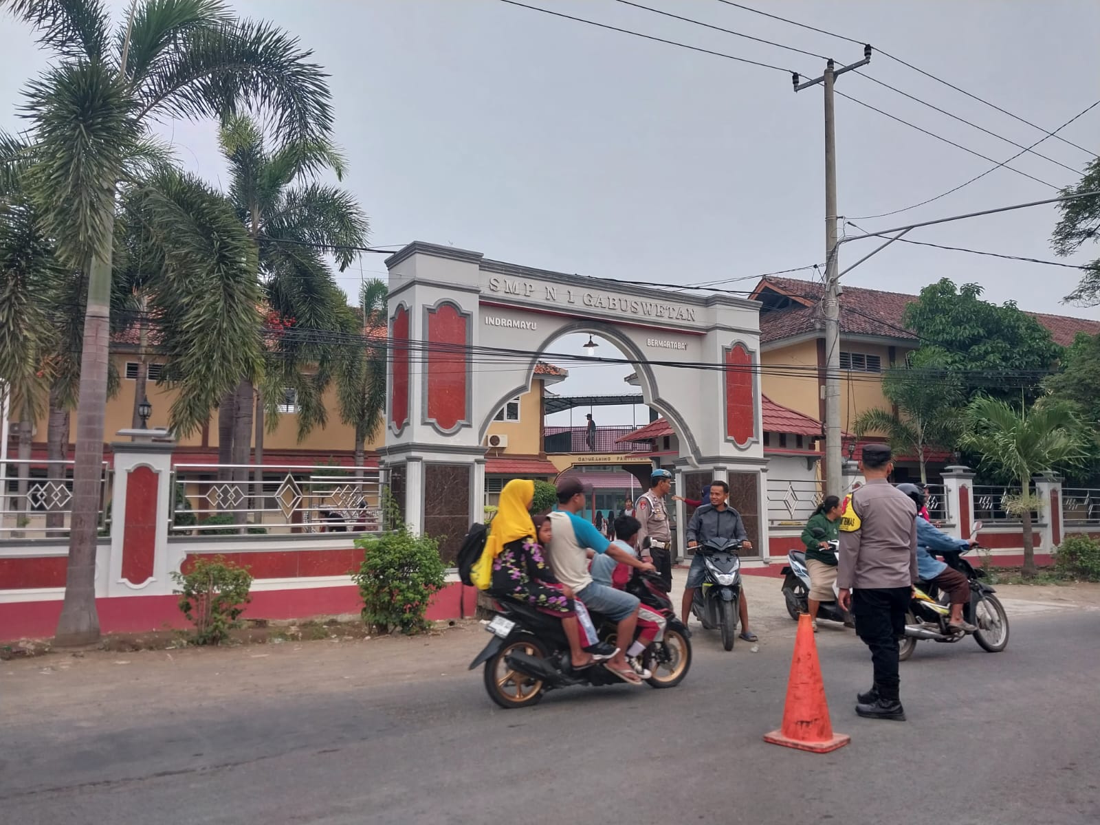 WhatsApp Image 2025-11-04 at 09.20.27