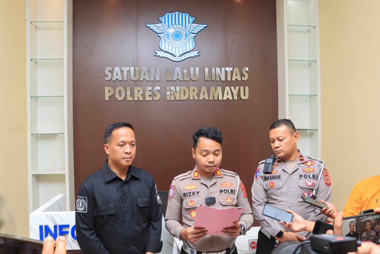 WhatsApp Image 2025-11-12 at 18.12.37