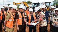 Wakil Kepala Kejaksaan Tinggi (Wakajati) Jawa Barat Dr. Taufan Zakaria, S.H., M.H., melaksanakan groundbreaking pembangunan Rumah Susun Kejaksaan Tinggi Jawa Barat, Selasa 20 Januari 2026